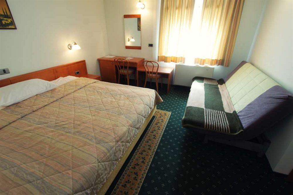 Škofljica Grandvid Hotel מראה חיצוני תמונה
