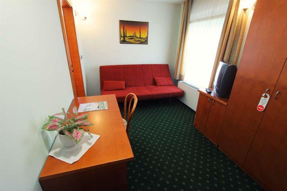 Škofljica Grandvid Hotel מראה חיצוני תמונה