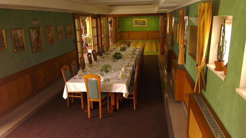Škofljica Grandvid Hotel מראה חיצוני תמונה