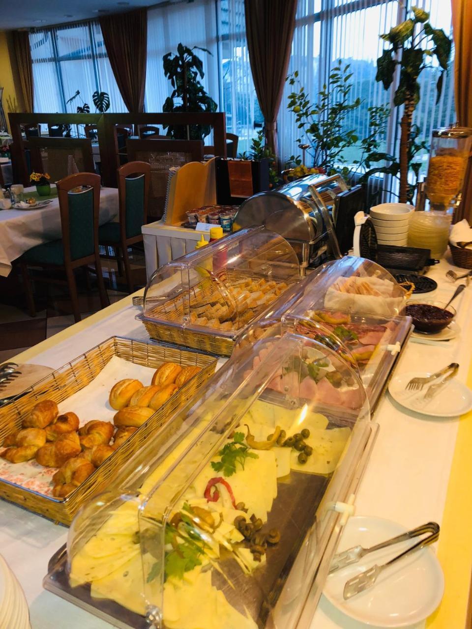 Škofljica Grandvid Hotel מראה חיצוני תמונה