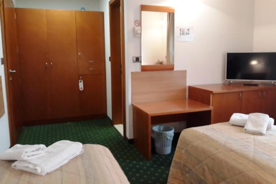 Škofljica Grandvid Hotel מראה חיצוני תמונה